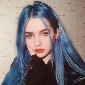 Meet your Posher, Suzanne